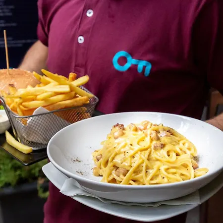 بلس فلورانس بيت شباب فلورنس