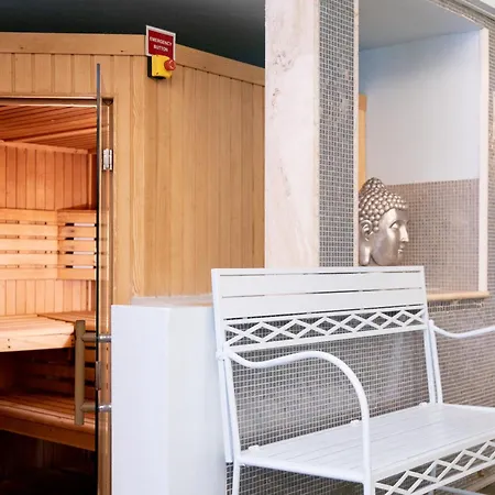 Plus Florence Hostel