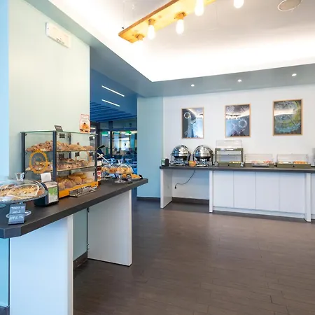 Plus Florence Hostel *