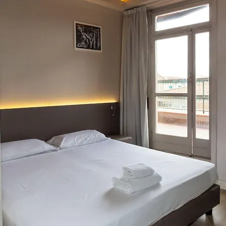 بيت شباب بلس فلورانس فلورنس